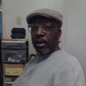 Meet your Posher, Larry